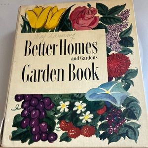 1951 Better Homes and Gardens Garden Book. 478 pages